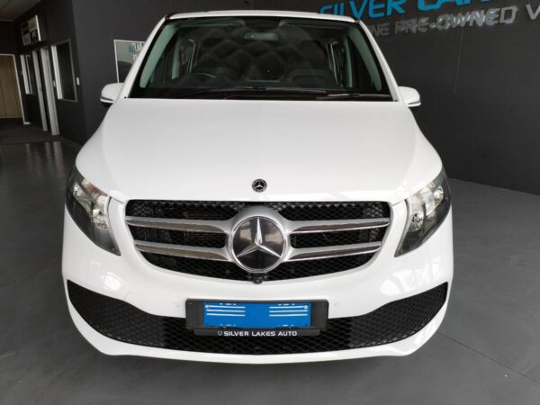 2022 Mercedes-Benz V-Class V220d - Image 12