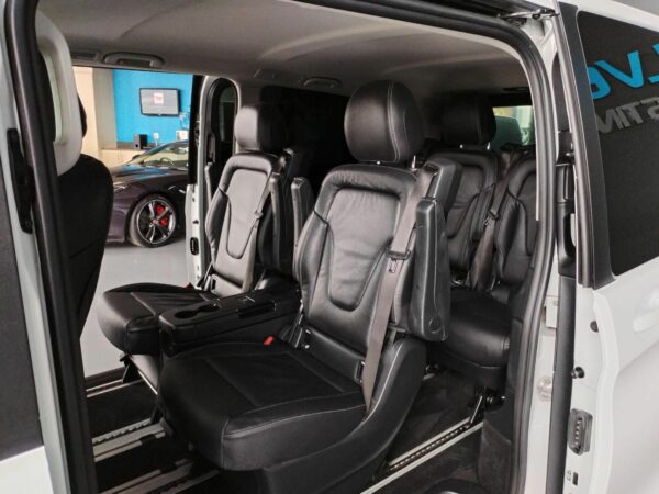 2022 Mercedes-Benz V-Class V220d - Image 14