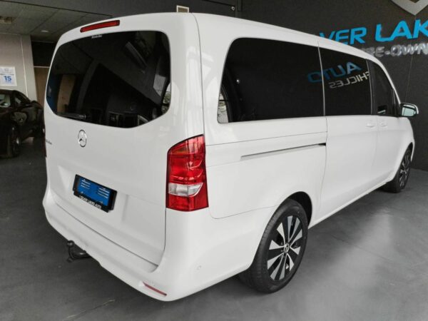 2022 Mercedes-Benz V-Class V220d - Image 8
