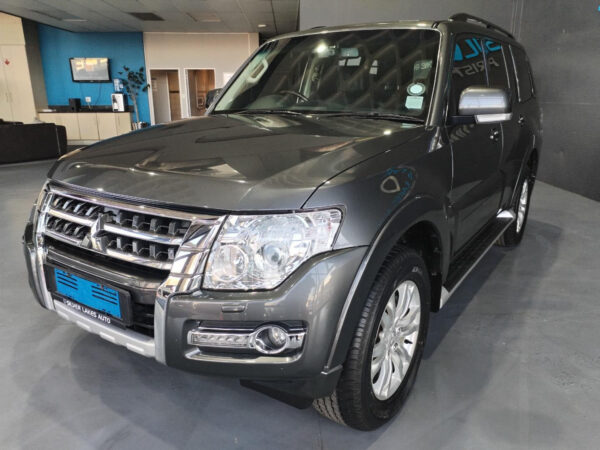 2019 Mitsubishi Pajero 5-Door 3.2DI-D GLS Exceed - Image 4