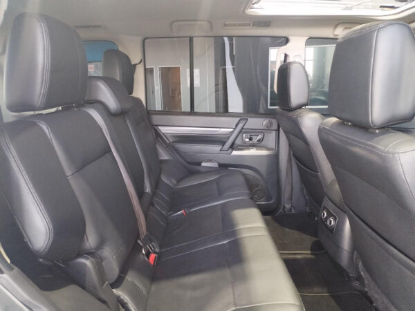 2019 Mitsubishi Pajero 5-Door 3.2DI-D GLS Exceed - Image 10