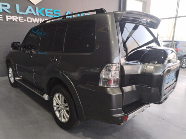 2019 Mitsubishi Pajero 5-Door 3.2DI-D GLS Exceed - Image 16