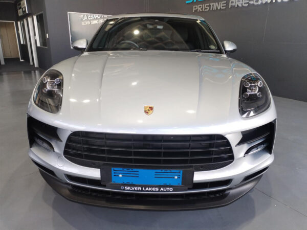 2019 Porsche Macan Macan - Image 12