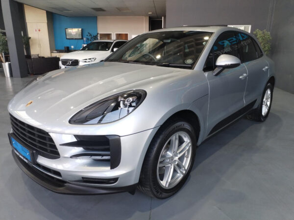 2019 Porsche Macan Macan - Image 13