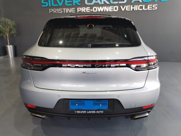 2019 Porsche Macan Macan - Image 7