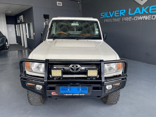 2011 Toyota Land Cruiser 79 Land Cruiser 79 4.0 V6 - Image 8