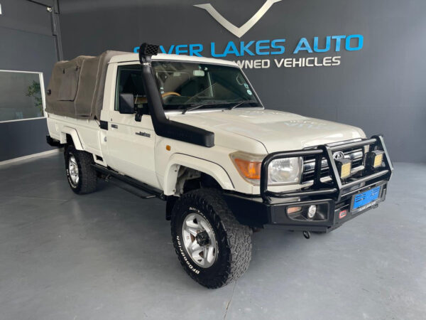 2011 Toyota Land Cruiser 79 Land Cruiser 79 4.0 V6 - Image 13