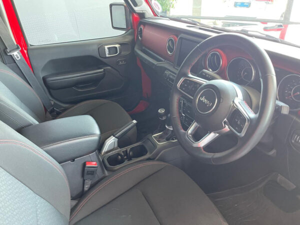 2020 Jeep Wrangler Unlimited 3.6 Rubicon - Image 6