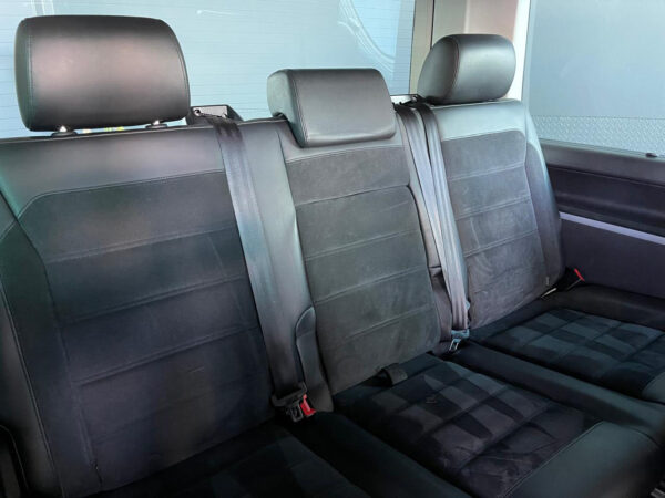2015 Volkswagen Caravelle 2.0BiTDI Highline - Image 11