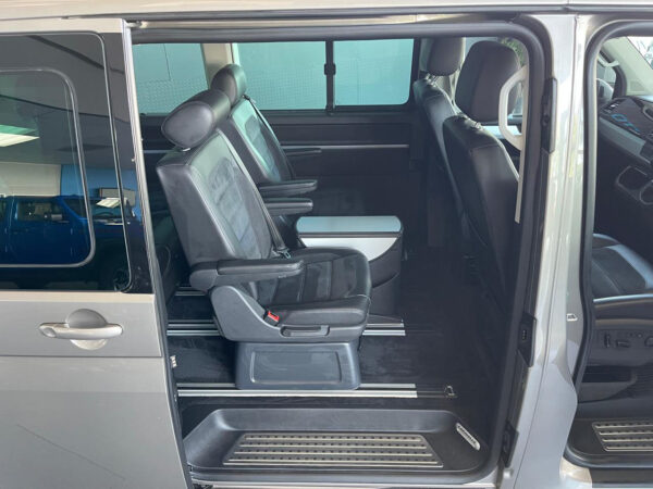 2015 Volkswagen Caravelle 2.0BiTDI Highline - Image 20