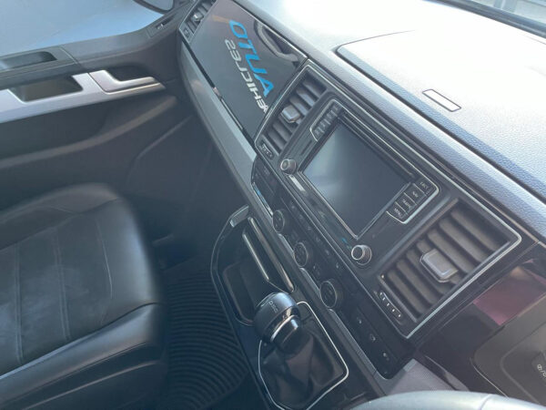 2015 Volkswagen Caravelle 2.0BiTDI Highline - Image 21