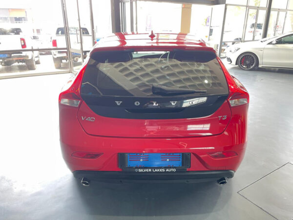 2019 Volvo V40 T3 Momentum Auto - Image 14