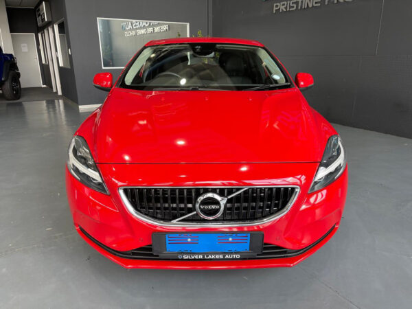 2019 Volvo V40 T3 Momentum Auto - Image 18