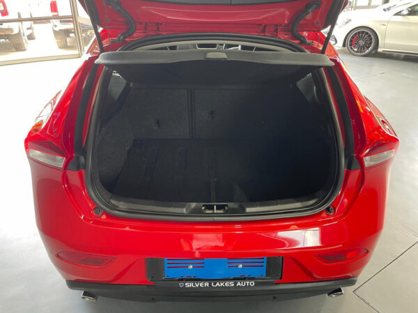 2019 Volvo V40 T3 Momentum Auto - Image 20