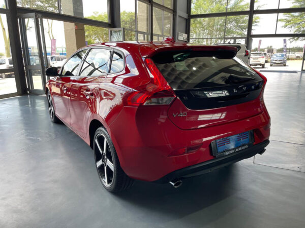 2019 Volvo V40 T3 Momentum Auto - Image 5