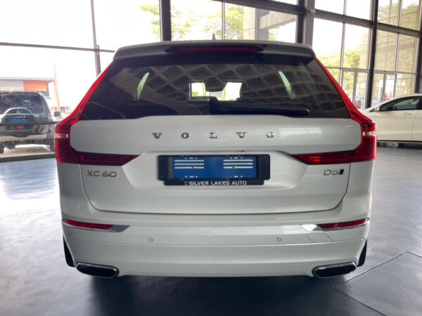 2021 Volvo XC60 D5 AWD Inscription - Image 2