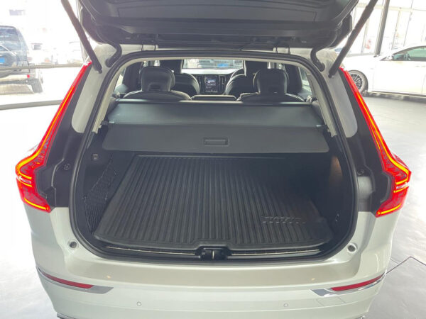 2021 Volvo XC60 D5 AWD Inscription - Image 12
