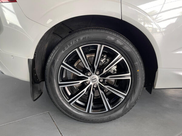 2021 Volvo XC60 D5 AWD Inscription - Image 23