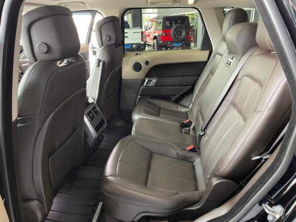 2018 Land Rover Range Rover Sport HSE SDV6 - Image 21