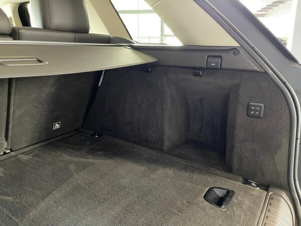 2018 Land Rover Range Rover Sport HSE SDV6 - Image 23
