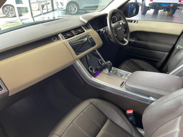 2018 Land Rover Range Rover Sport HSE SDV6 - Image 25