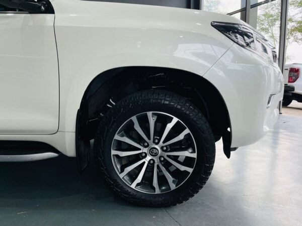 2021 Toyota Land Cruiser Prado 2.8GD VX - Image 4