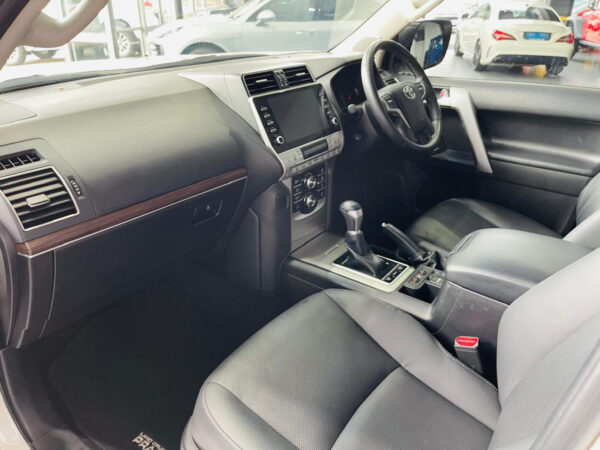 2021 Toyota Land Cruiser Prado 2.8GD VX - Image 9