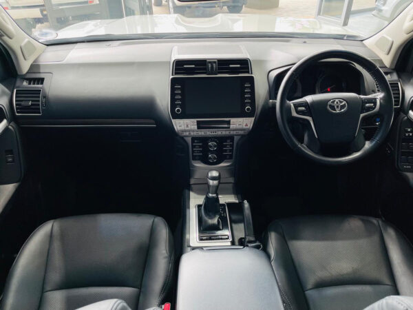 2021 Toyota Land Cruiser Prado 2.8GD VX - Image 13