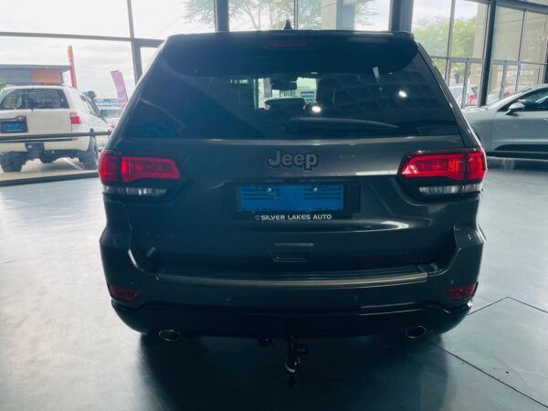2017 Jeep Grand Cherokee 3.6L Limited 75th Anniversary Edition - Image 25