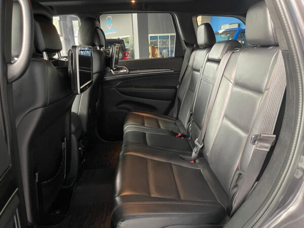 2017 Jeep Grand Cherokee 3.6L Limited 75th Anniversary Edition - Image 21