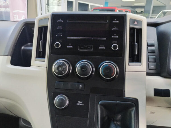 2020 Toyota Quantum 2.8 SLWB Bus 14-Seater GL - Image 18