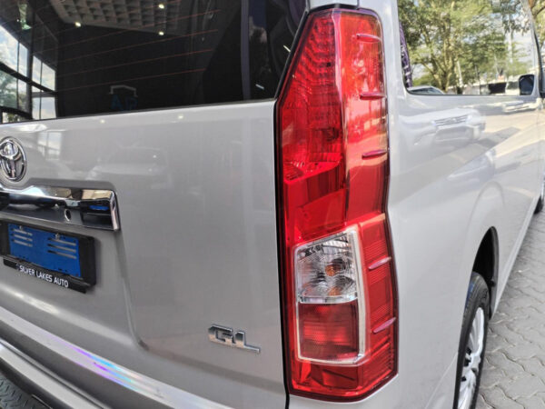 2020 Toyota Quantum 2.8 SLWB Bus 14-Seater GL - Image 17