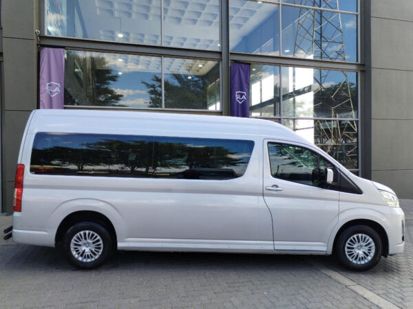 2020 Toyota Quantum 2.8 SLWB Bus 14-Seater GL - Image 15