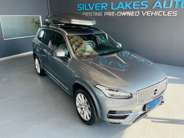 2015 Volvo XC90 T6 AWD Inscription - Image 8