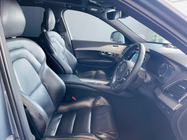 2015 Volvo XC90 T6 AWD Inscription - Image 9