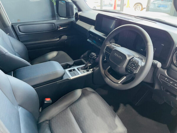 2025 Toyota Land Cruiser Prado 2.8GD TX - Image 15