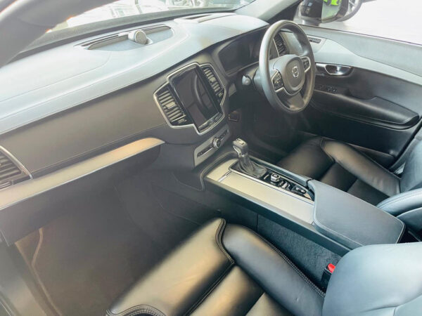 2020 Volvo XC90 D5 AWD Inscription - Image 6